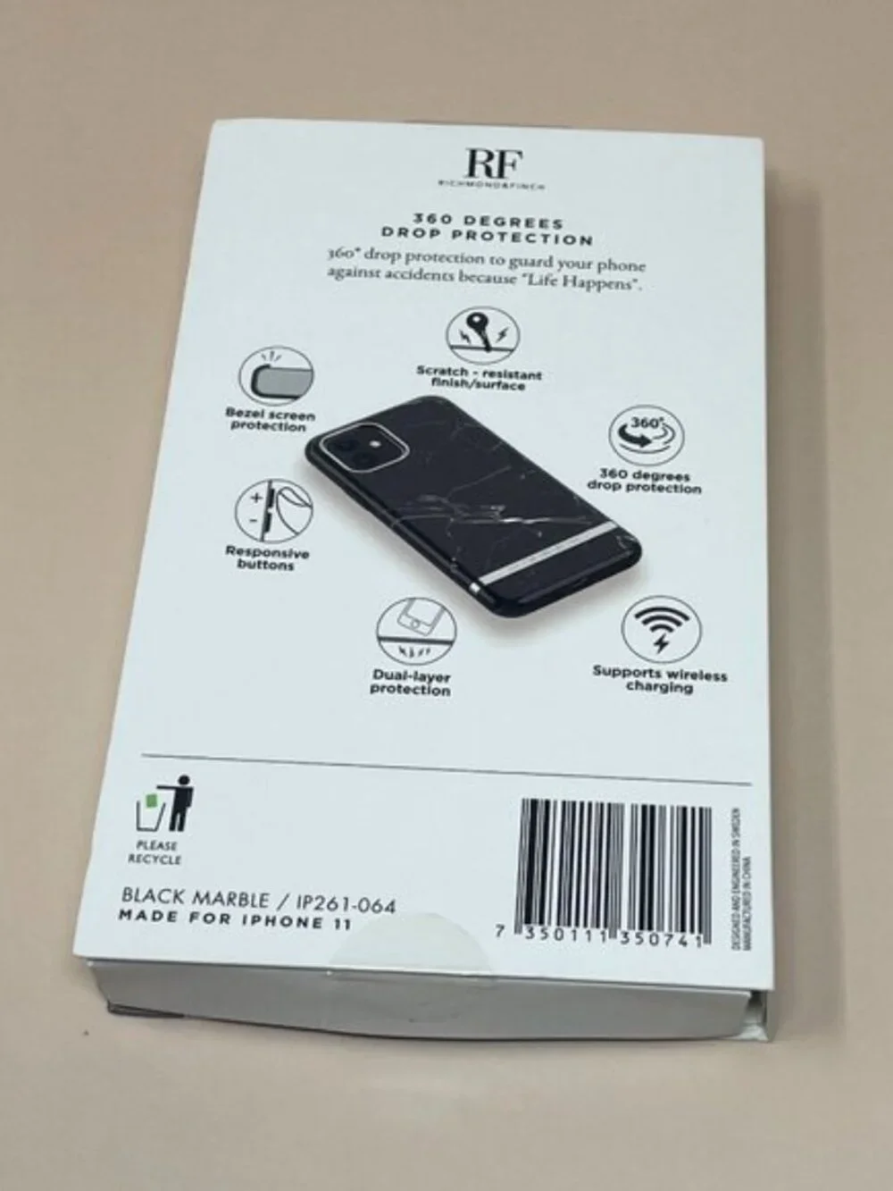 Richmond & Finch | Black Marble iPhone 11 Case
